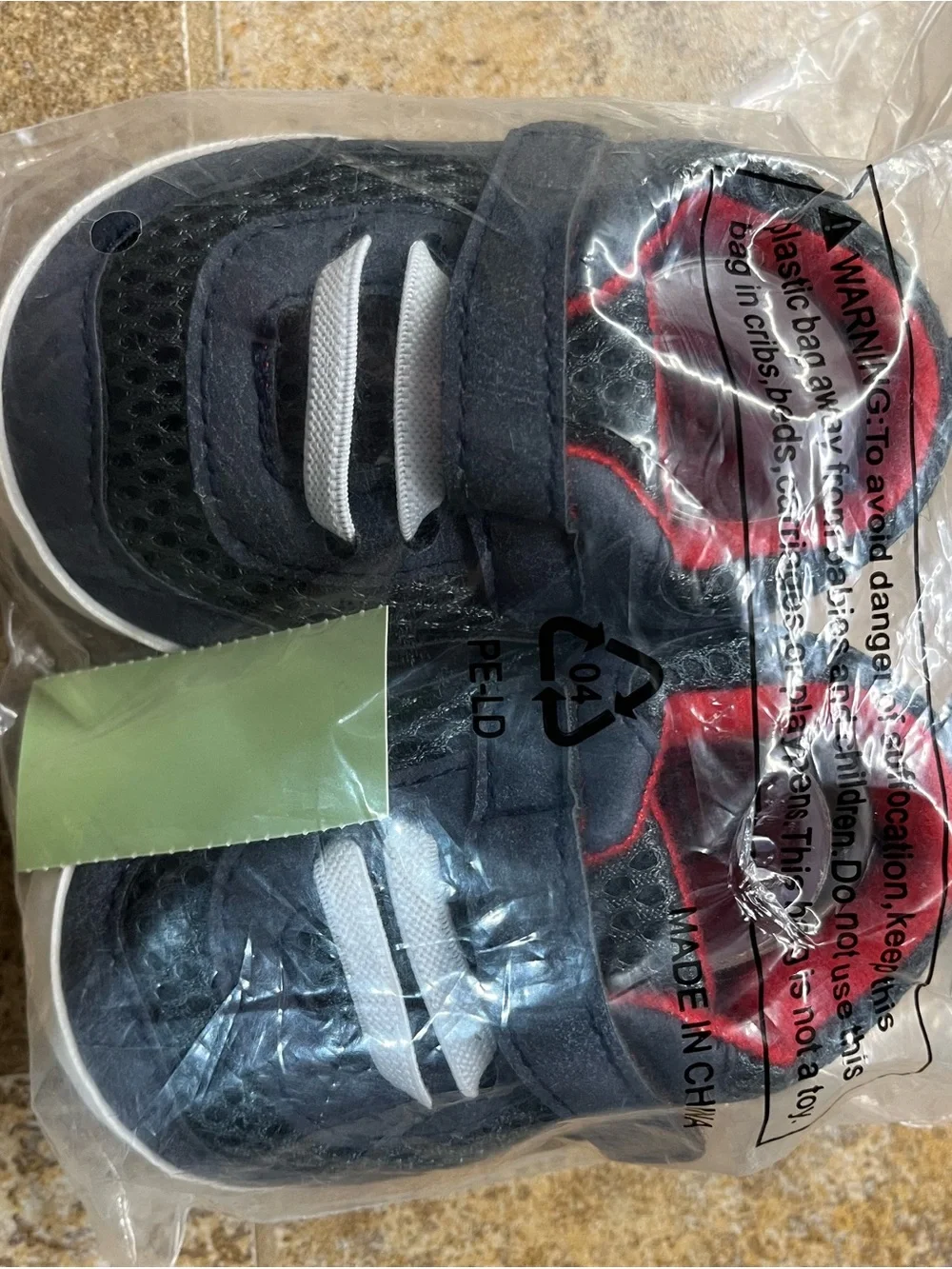 V. New baby walking shoes 0-6 months slip ons